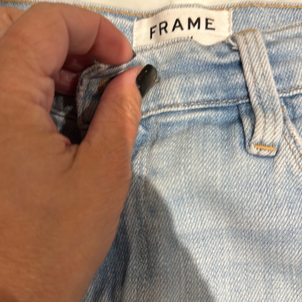 Frame Light Blue Denim Jeans